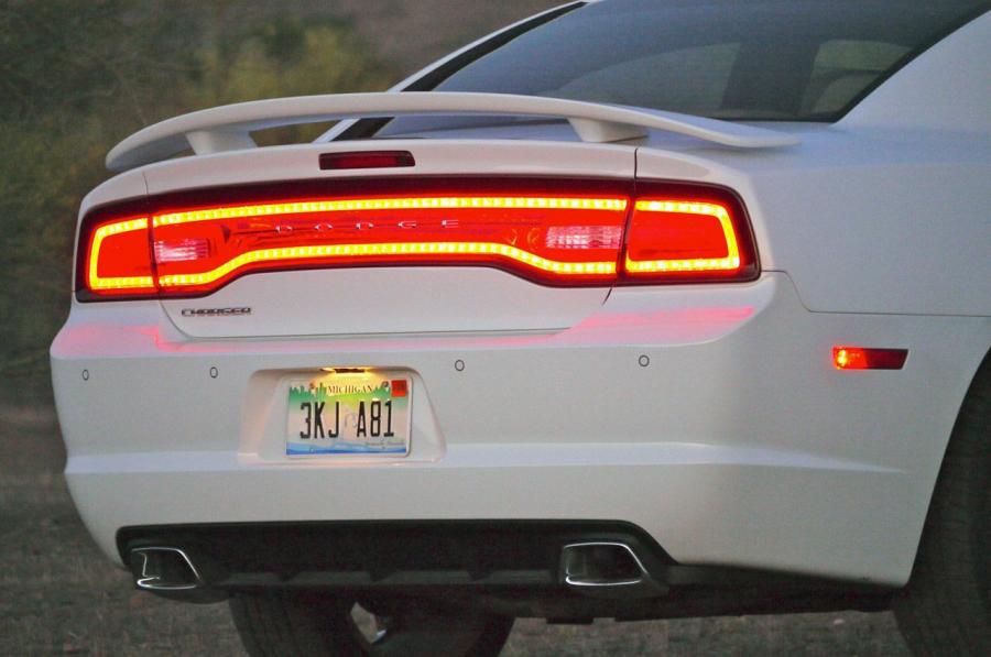  Dodge Charger Rallye V6 2011 года  (фото 35 из 42)